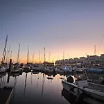 Hotel na wodzie Barco Dalida *