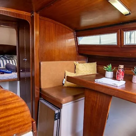 Barco Dalida
