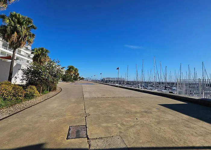 Πλωτό κατάλυμα Barco Dalida *