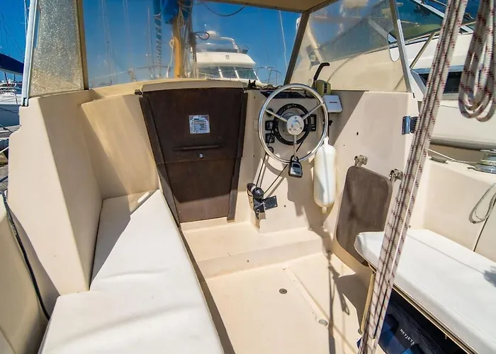 Barco Dalida Πλωτό κατάλυμα Lisboa