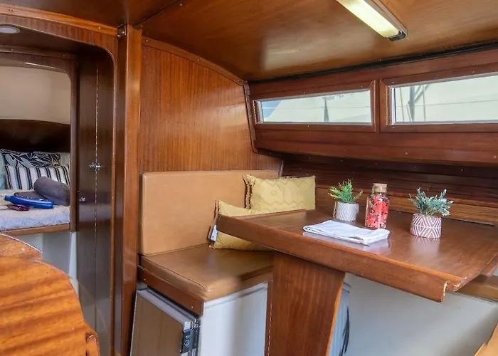 Barco Dalida Πλωτό κατάλυμα Lisboa